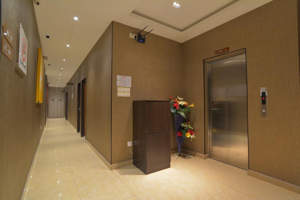 Sri Enstek Hotel Klia, Klia 2 & F1 Сепанг Екстер'єр фото