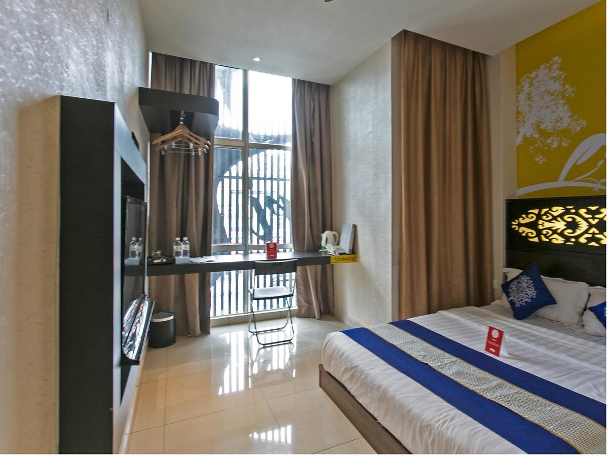 Sri Enstek Hotel Klia, Klia 2 & F1 Сепанг Екстер'єр фото