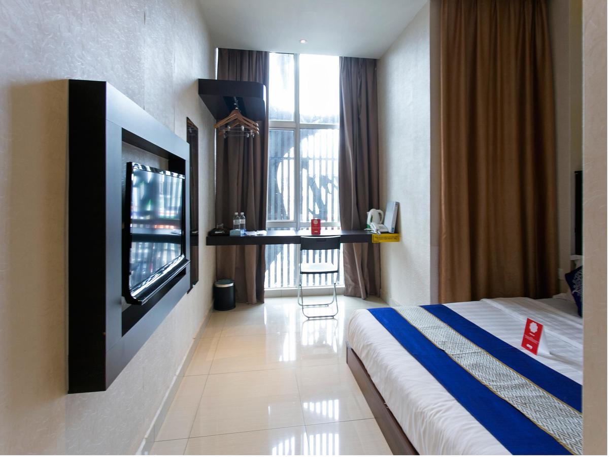 Sri Enstek Hotel Klia, Klia 2 & F1 Сепанг Екстер'єр фото